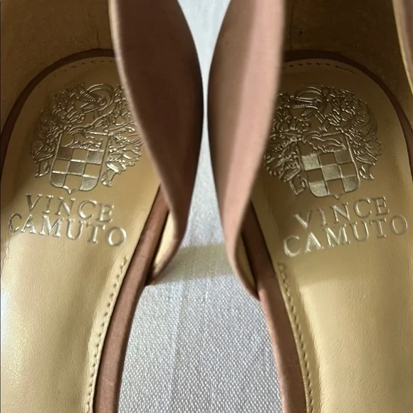 Vince Camuto Women's Blush Heels - Picture 2 of 6